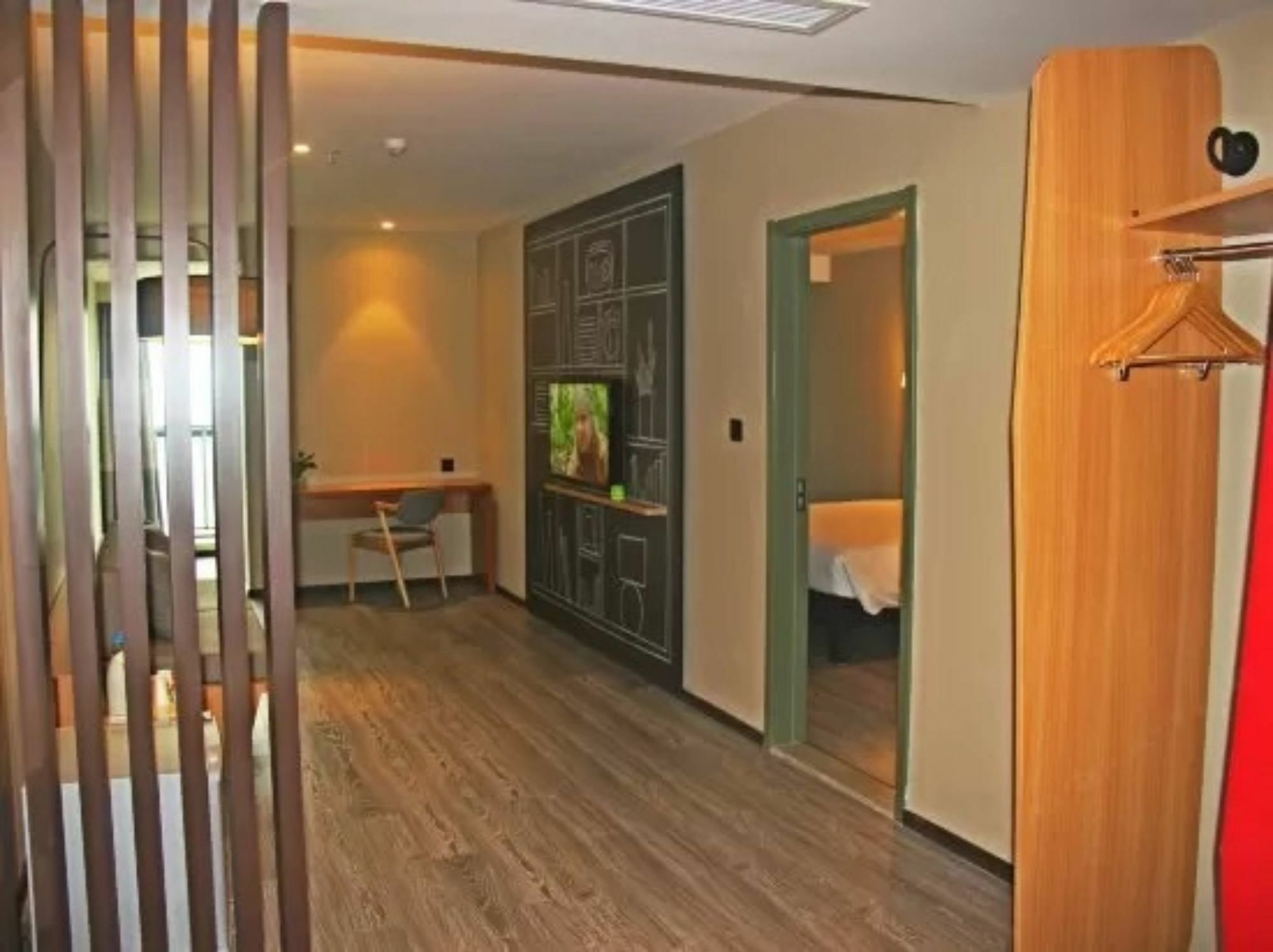 Ibis Dujiangyan Hotel Чэнду Экстерьер фото