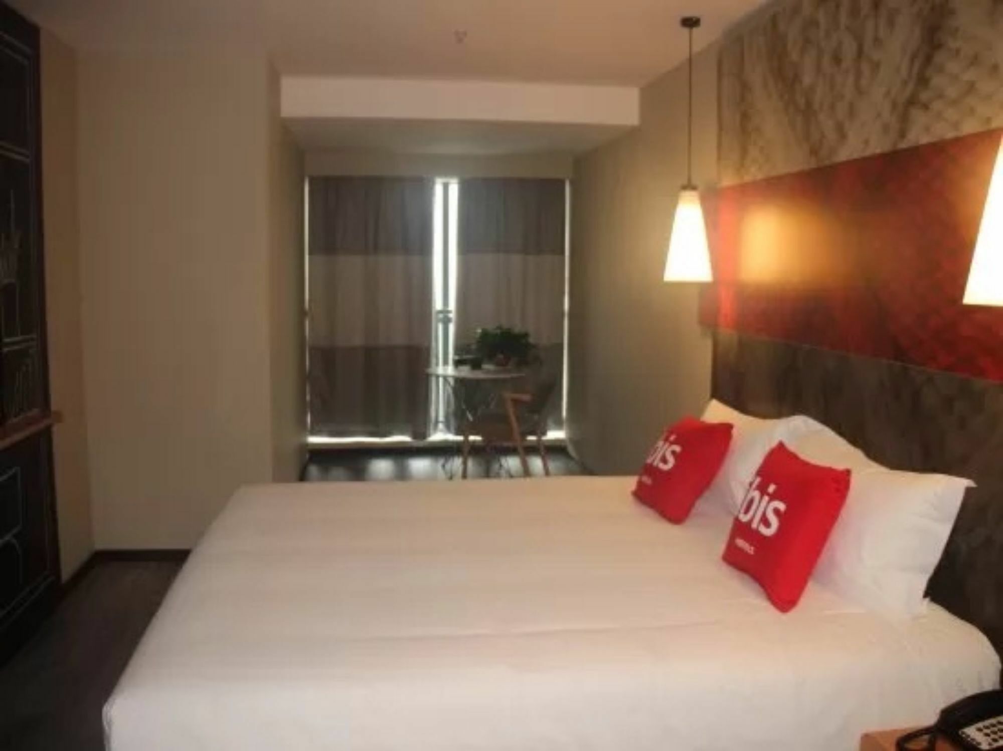 Ibis Dujiangyan Hotel Чэнду Экстерьер фото